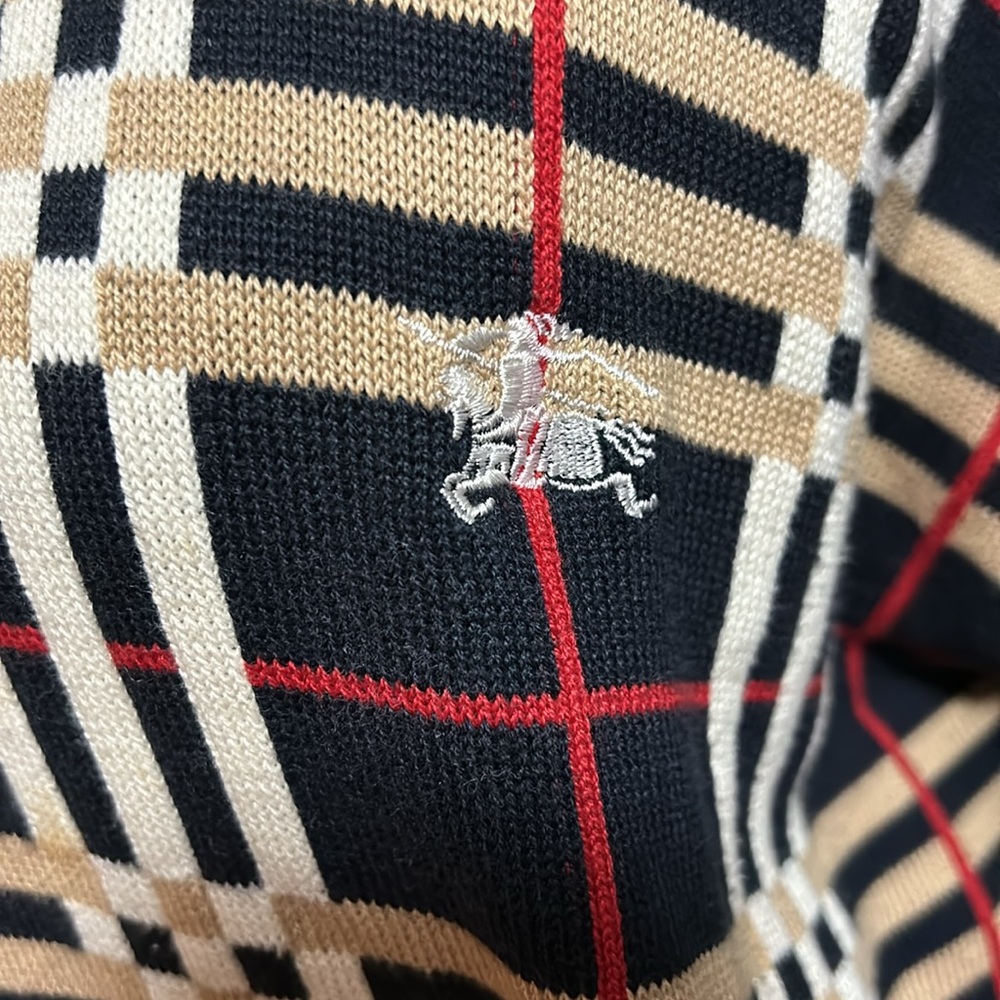 Authentic Burberry light Sweater - Picture 3 of 12